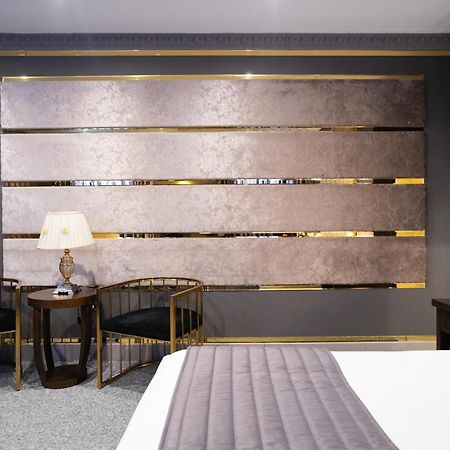 קרוידון Grand Sapphire Hotel & Banqueting מראה חיצוני תמונה
