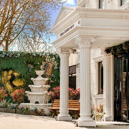 קרוידון Grand Sapphire Hotel & Banqueting מראה חיצוני תמונה