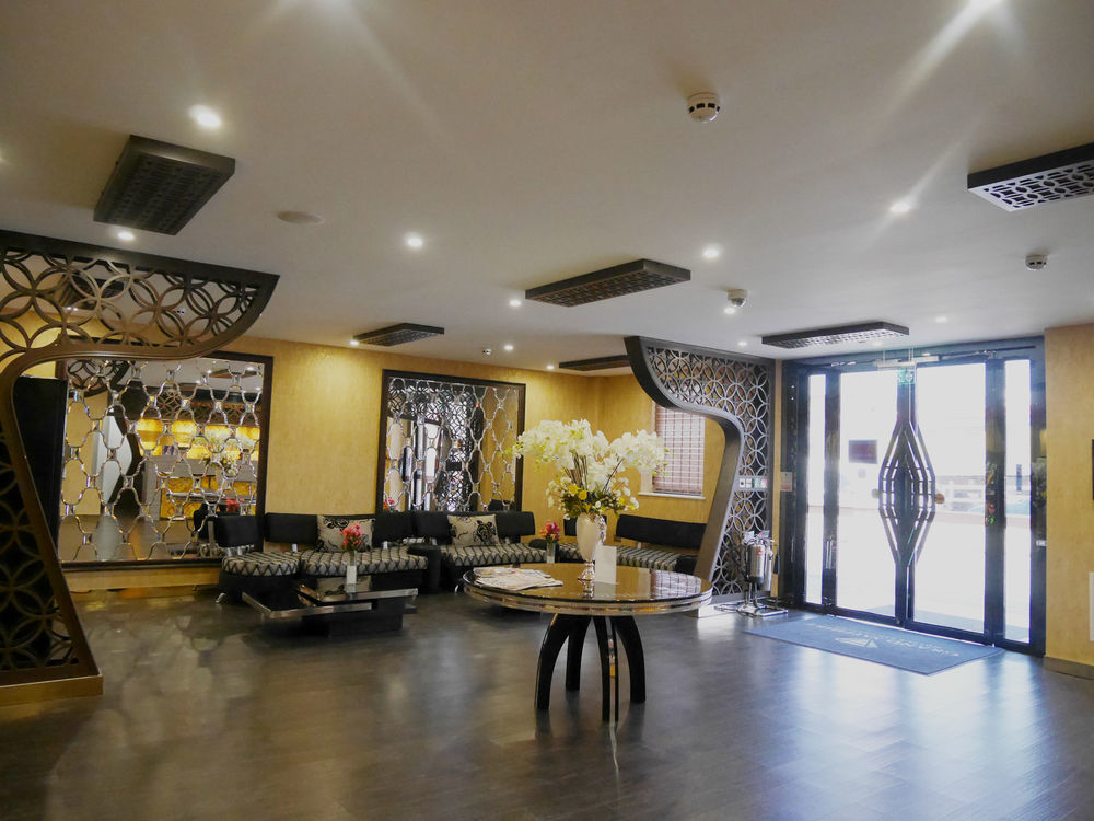 קרוידון Grand Sapphire Hotel & Banqueting מראה חיצוני תמונה