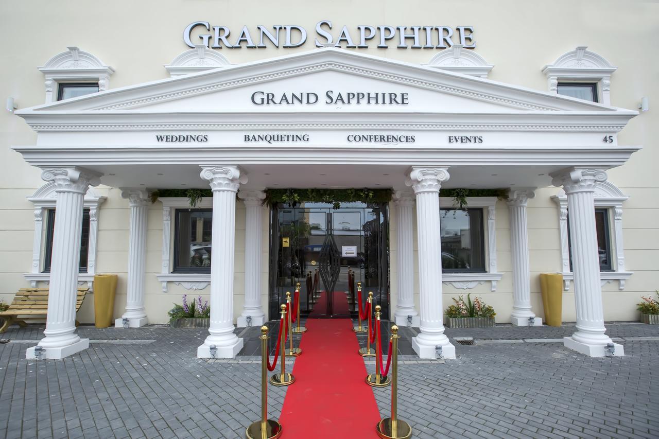 קרוידון Grand Sapphire Hotel & Banqueting מראה חיצוני תמונה