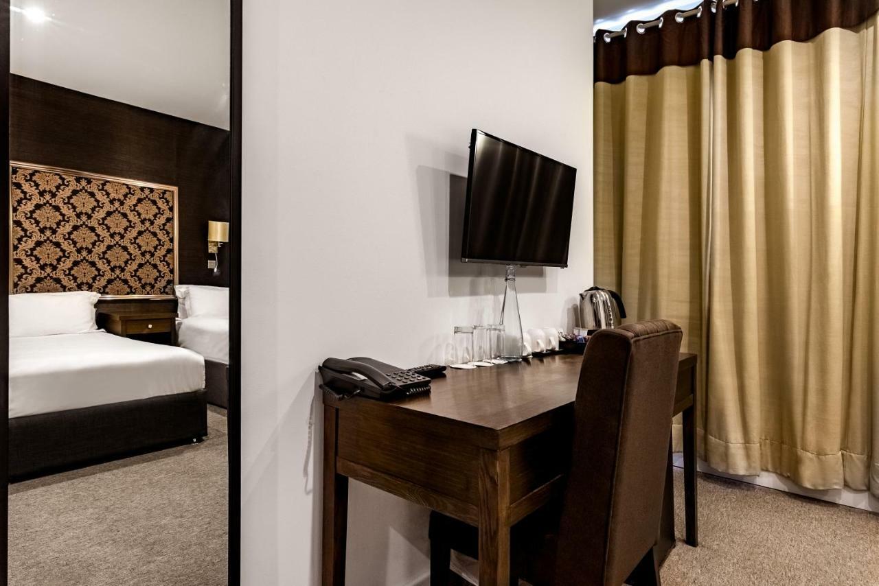 קרוידון Grand Sapphire Hotel & Banqueting מראה חיצוני תמונה