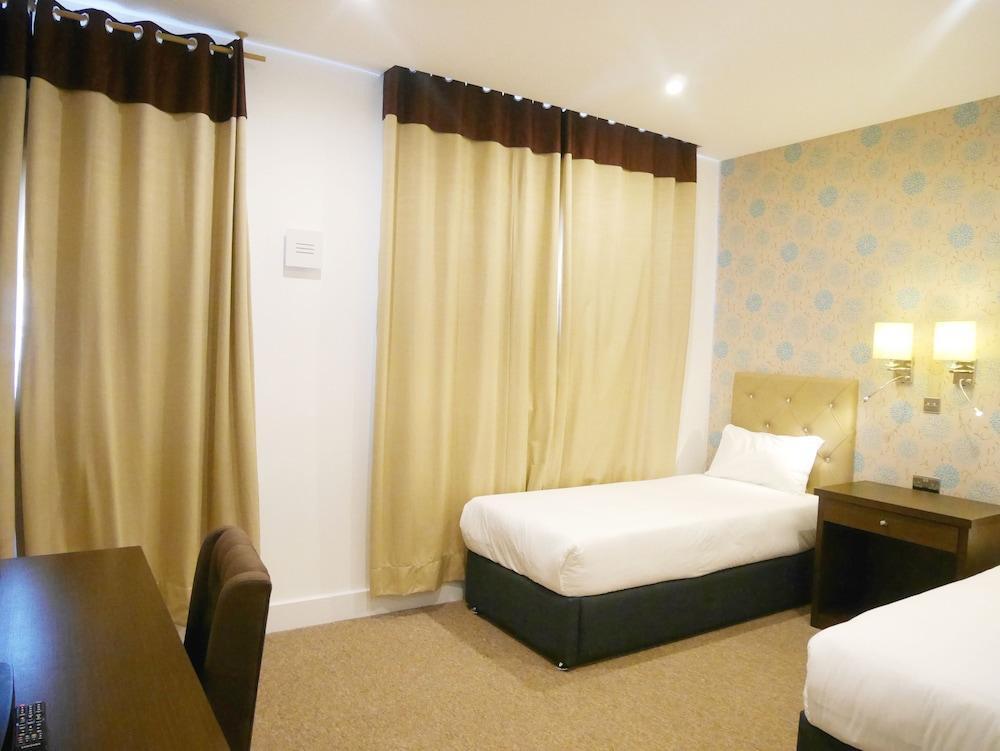 קרוידון Grand Sapphire Hotel & Banqueting מראה חיצוני תמונה
