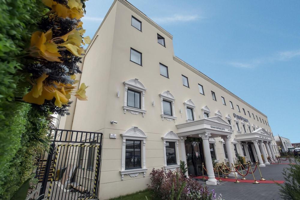 קרוידון Grand Sapphire Hotel & Banqueting מראה חיצוני תמונה