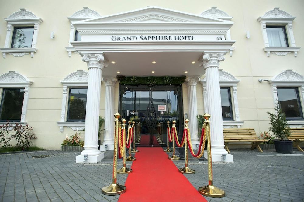 קרוידון Grand Sapphire Hotel & Banqueting מראה חיצוני תמונה